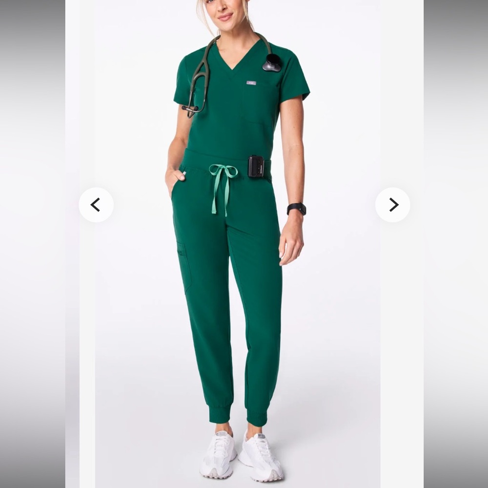 Figs Scrub Set with Jogger Pants